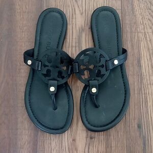 Tory Burch Black Sandals- only worn twice 🩷🩷🩷
